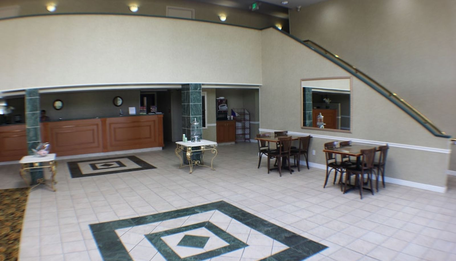 Hall - The Garden Inn