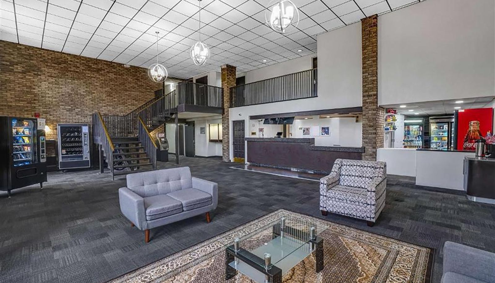 Lobby - Travelodge by Wyndham Vernon CT