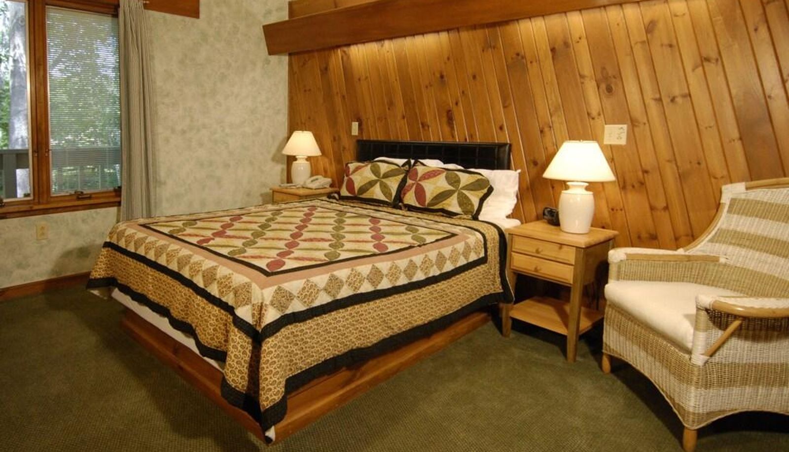 Standard room - Wrens Nest Village Inn