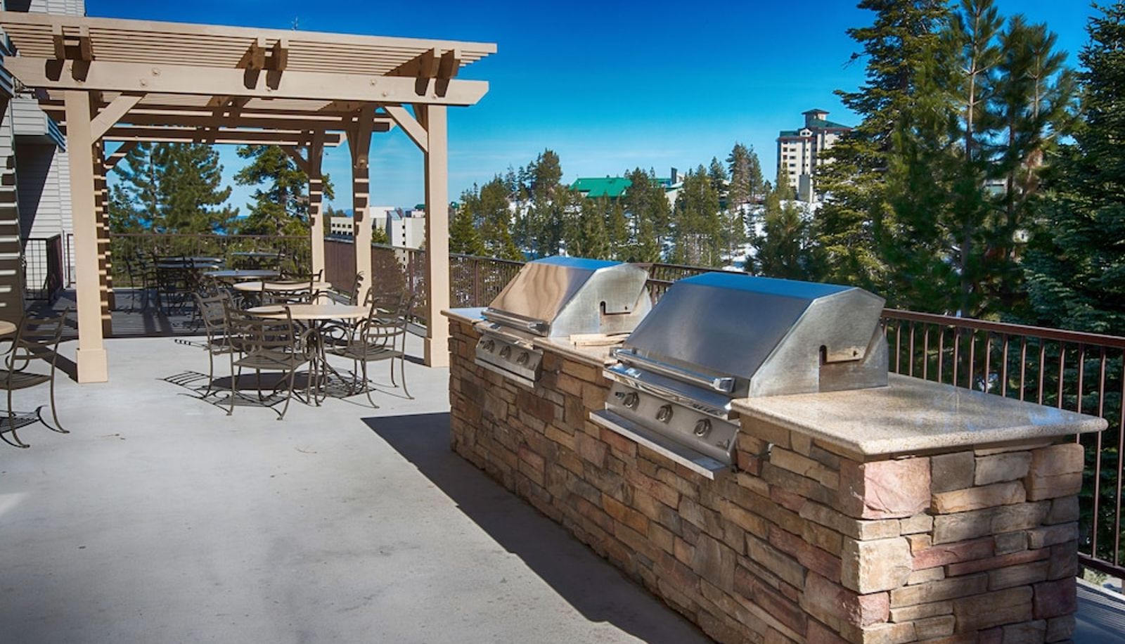 Info - Ridge Pointe