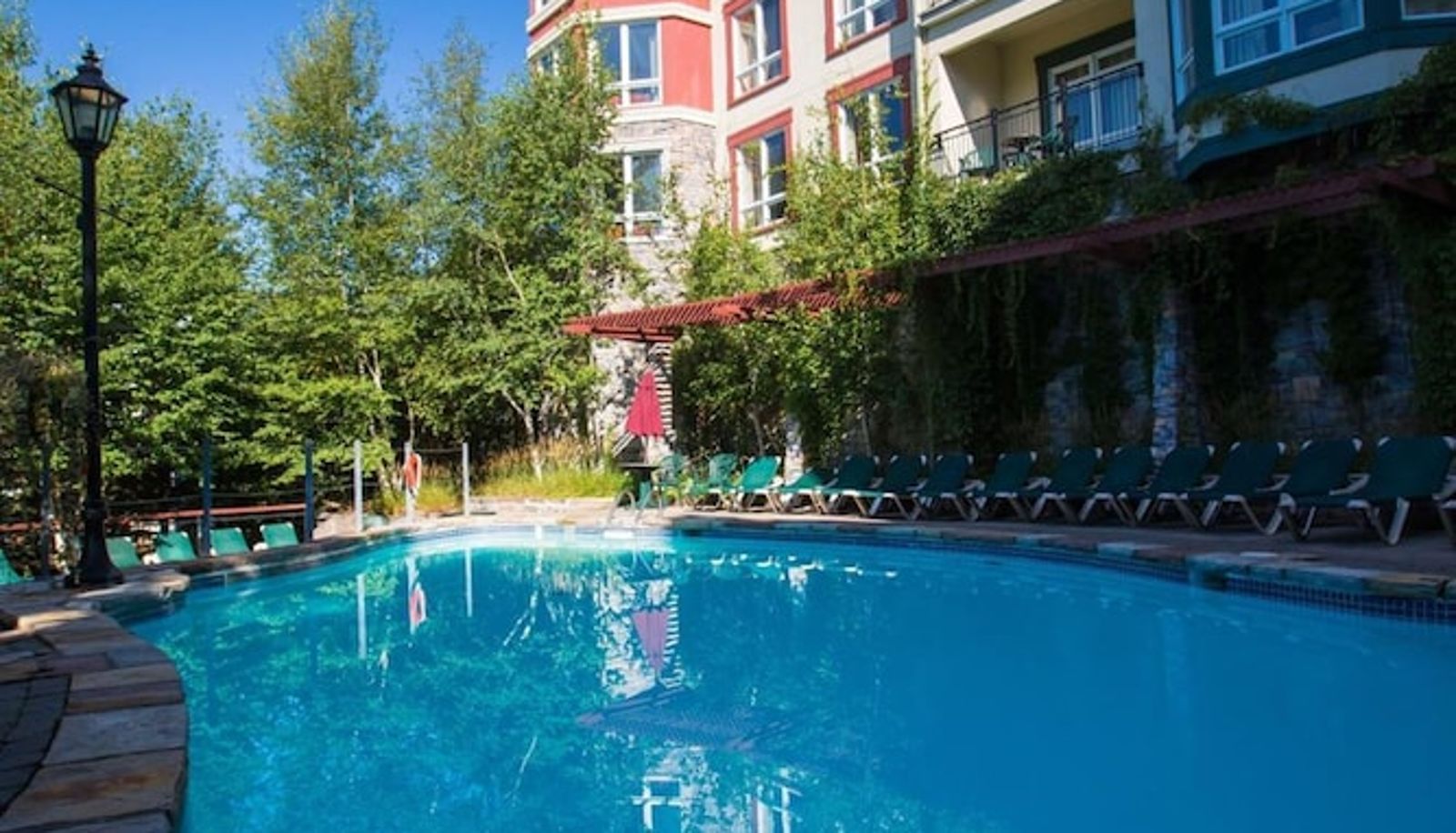 Pool - Sommet des Neiges