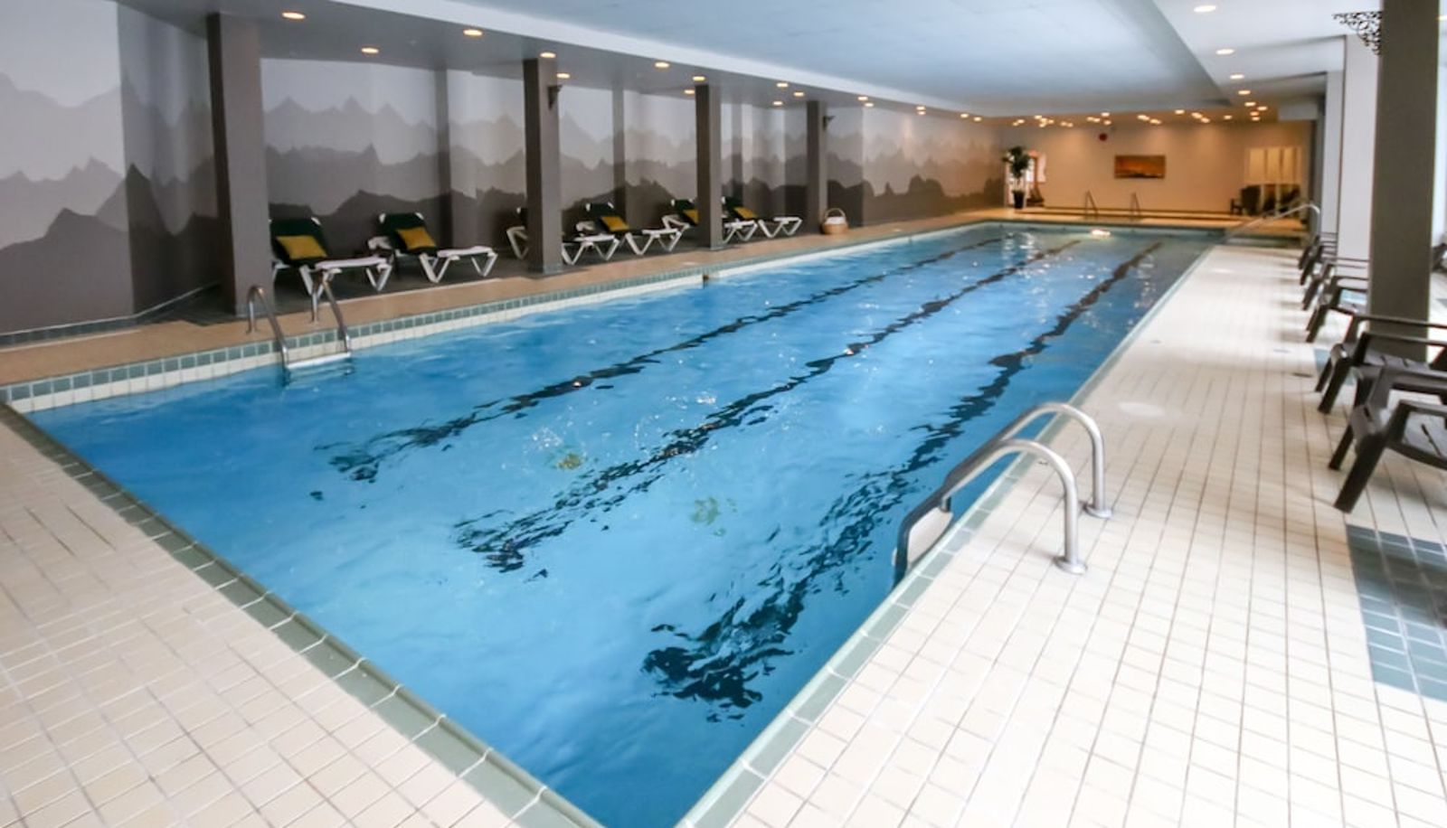Piscine - Le Grand Lodge Mont-Tremblant
