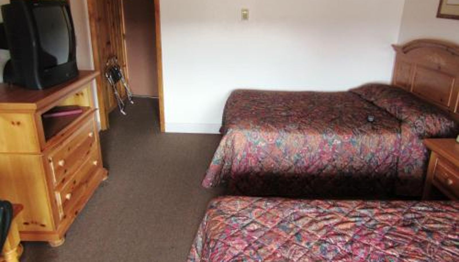 Camera - Travelers Lodge