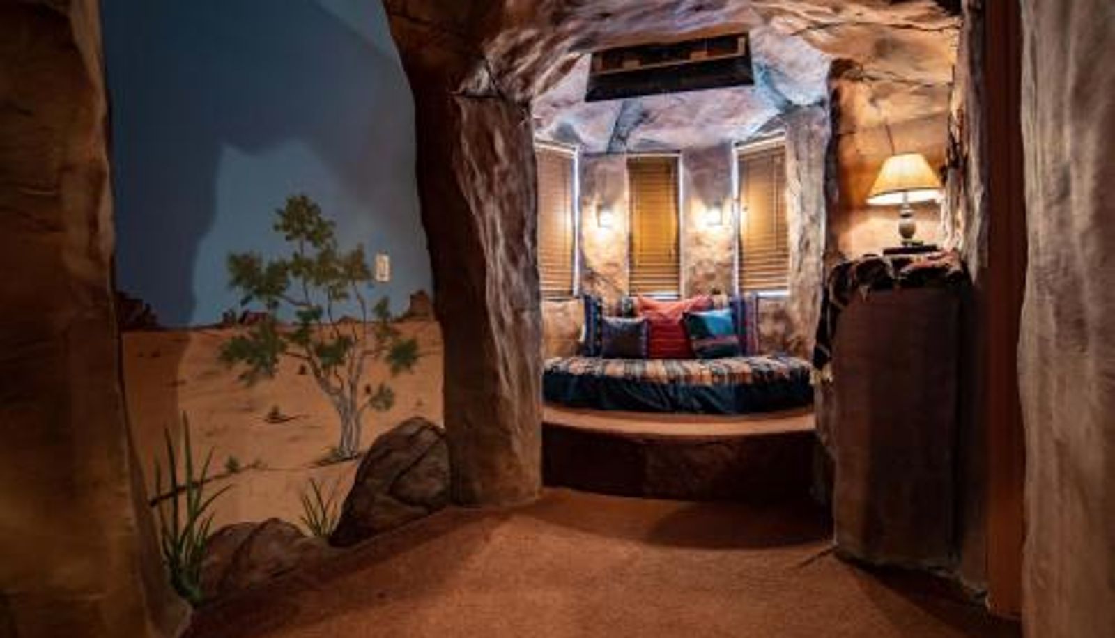 Room - The Anniversary Inn - Boise