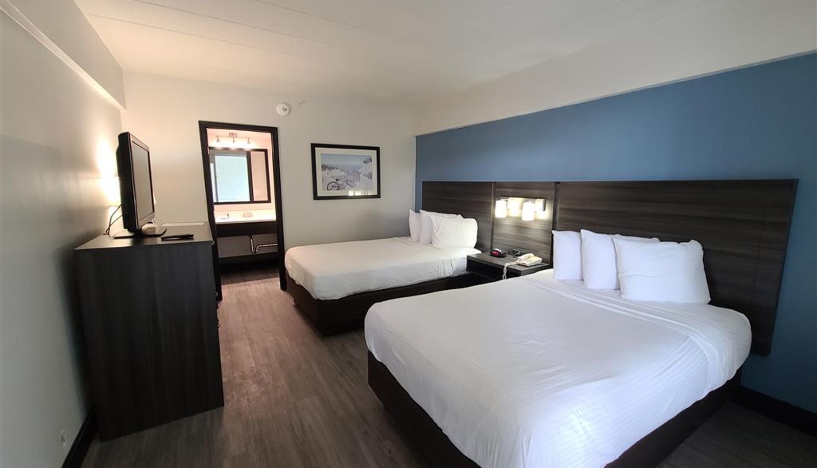 Camera - SureStay by Best Western Virginia Beach Royal Clipper