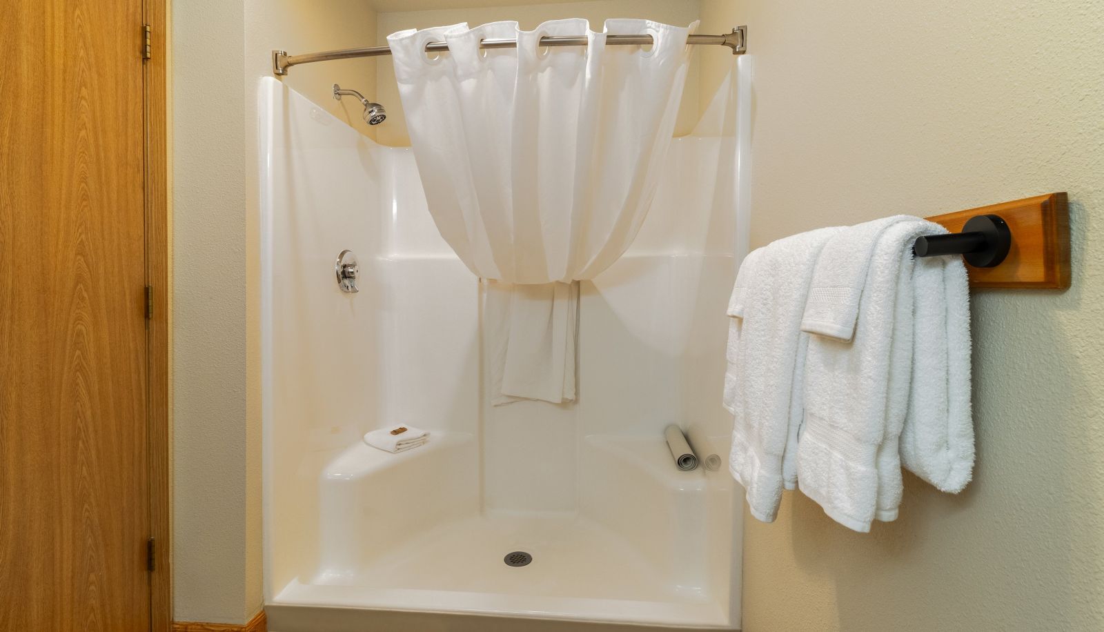 Zimmer - Resort City Inn Coeur d'Alene