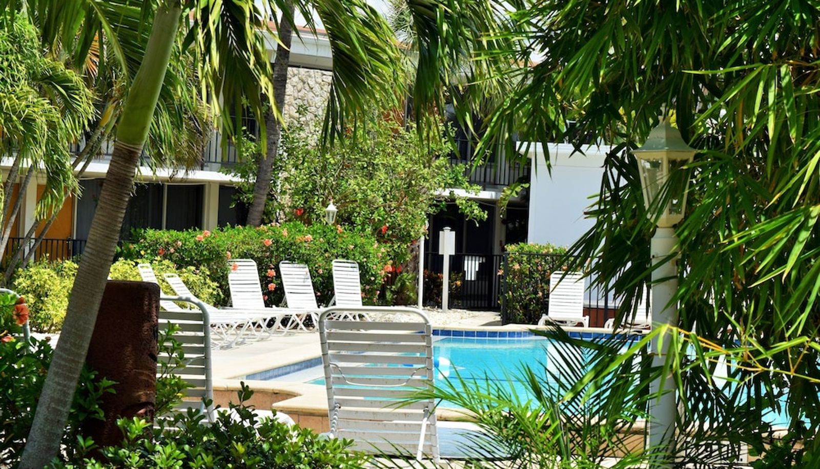 Pool - Dolphin Key Resort