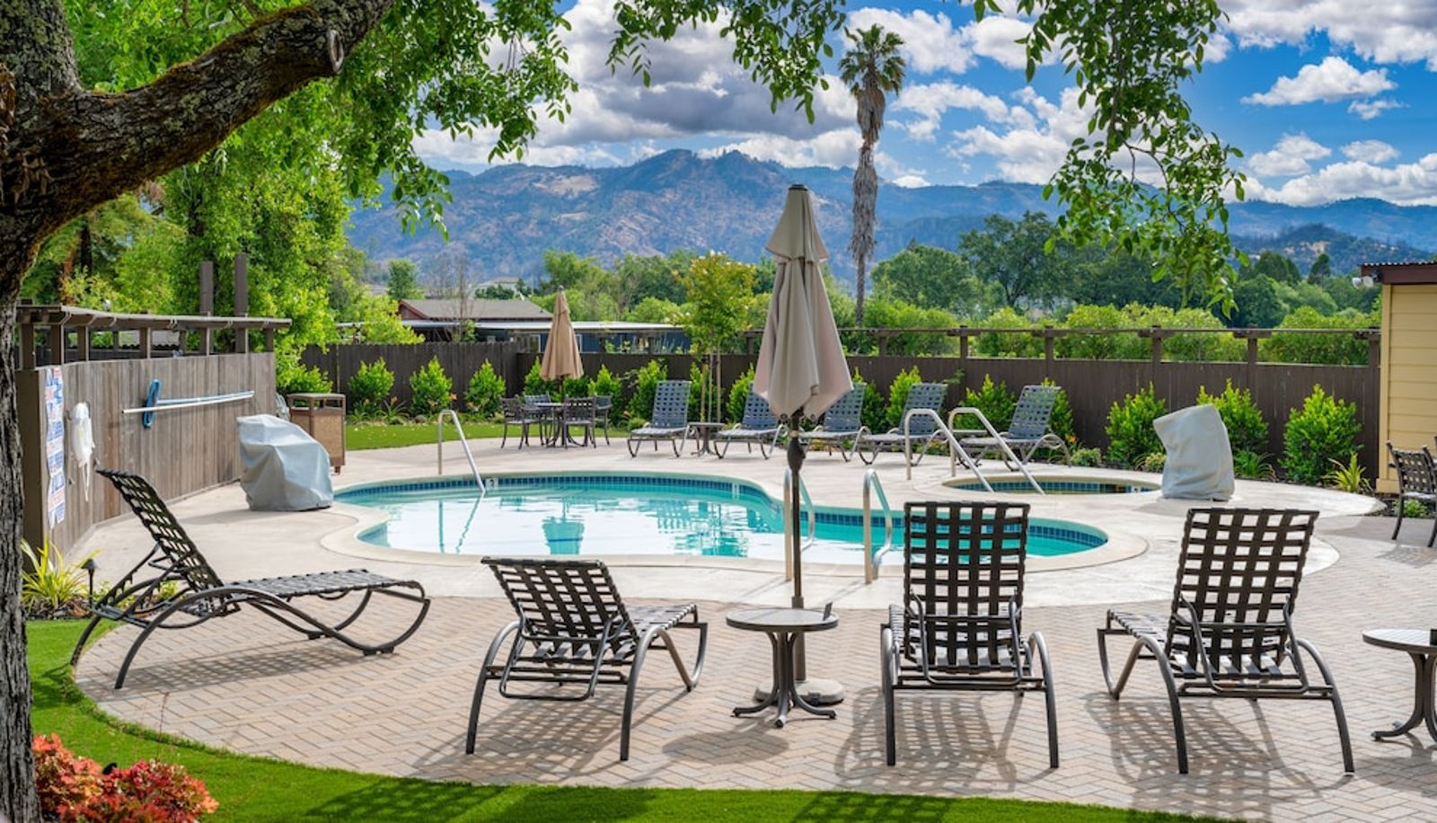 Pool - The Inn on Pine