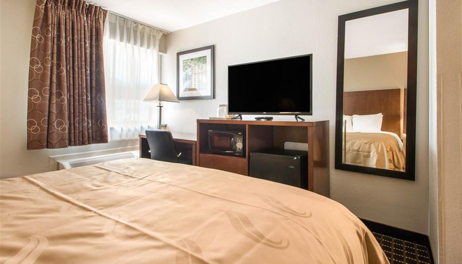 Camera - Quality Inn Madison West