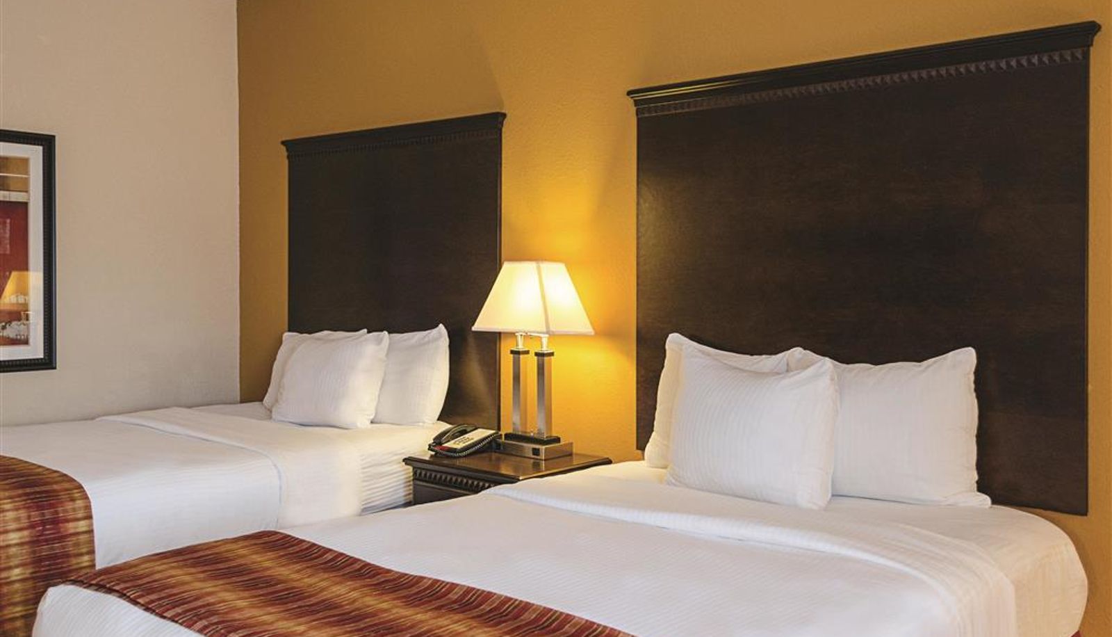 Camera - La Quinta Inn & Suites by Wyndham Mobile Satsuma / Saraland
