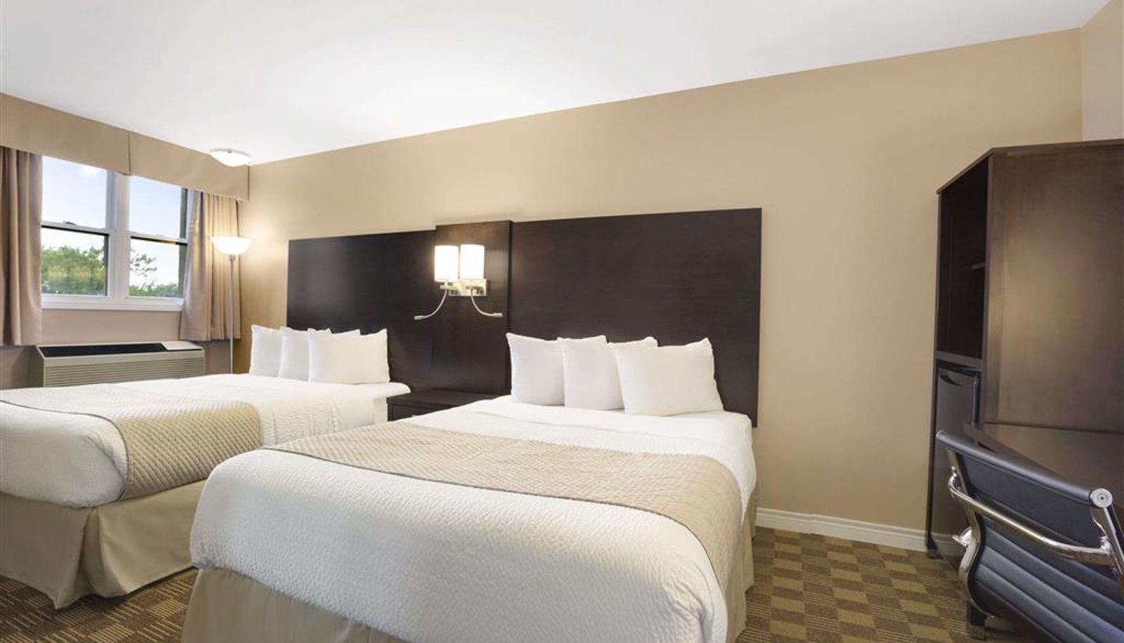 Zimmer - Days Inn & Suites by Wyndham North Bay Downtown