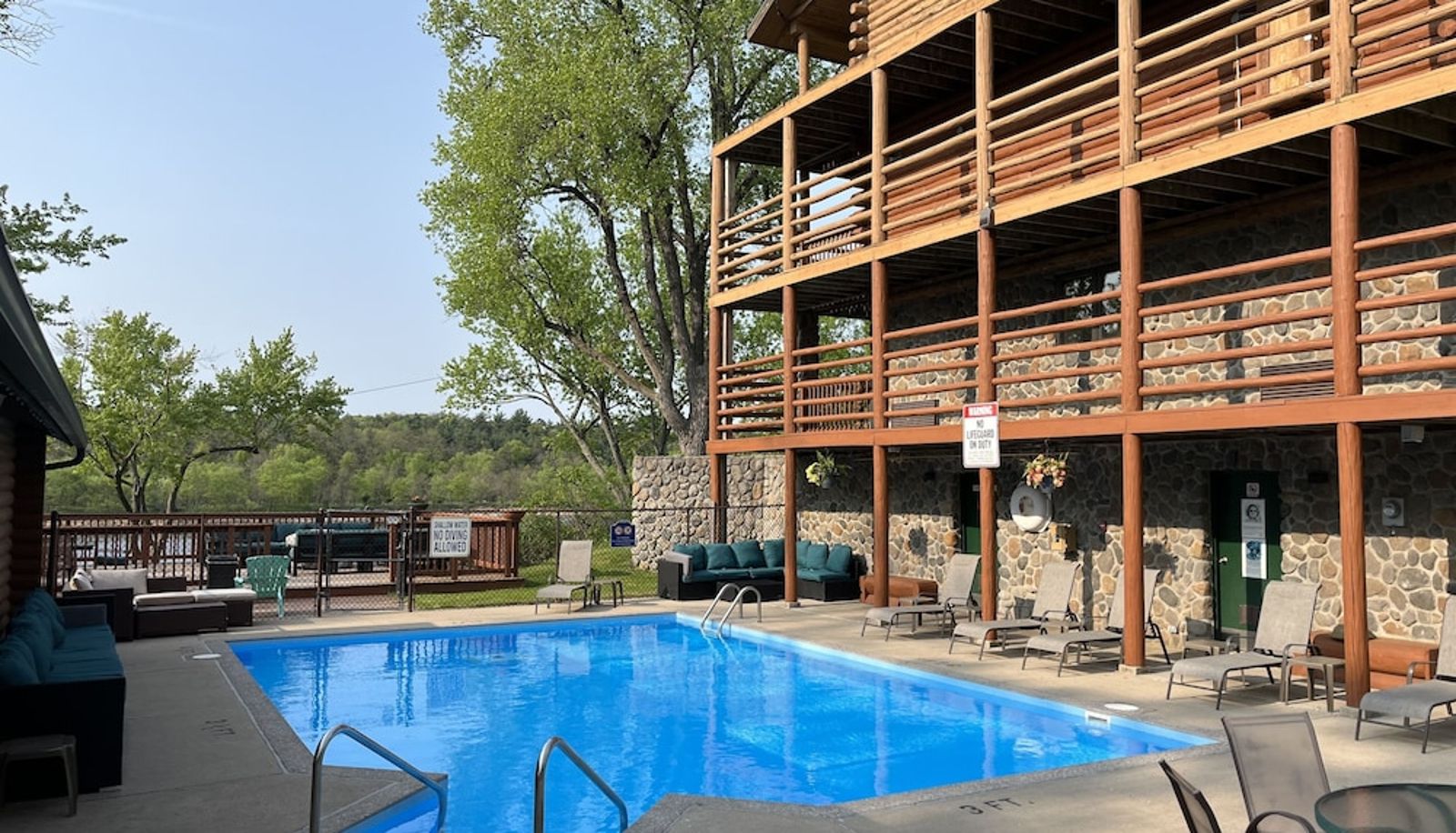 Piscine - Cedar Lodge and Settlement
