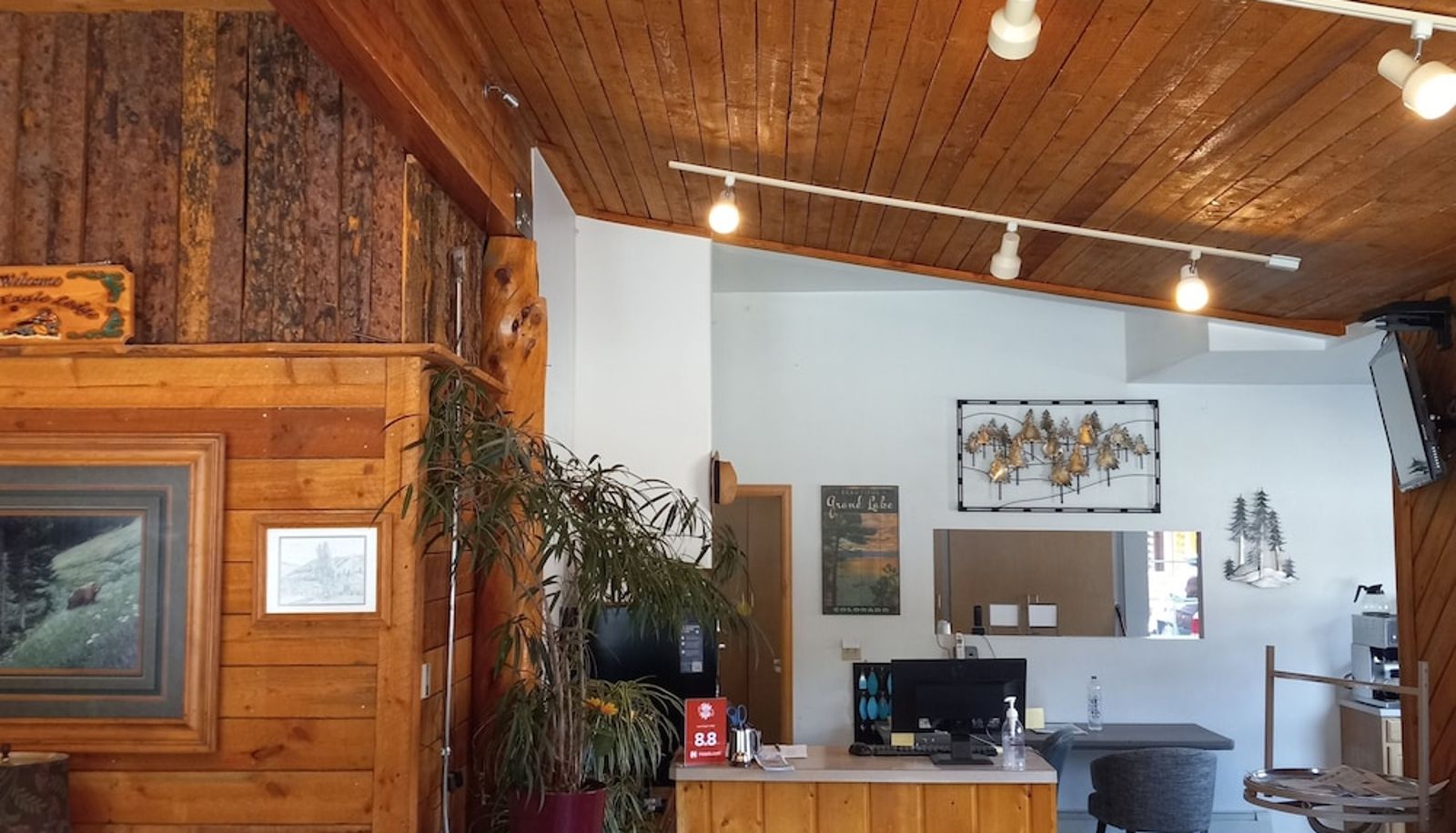 Hall - Lone Eagle Lodge
