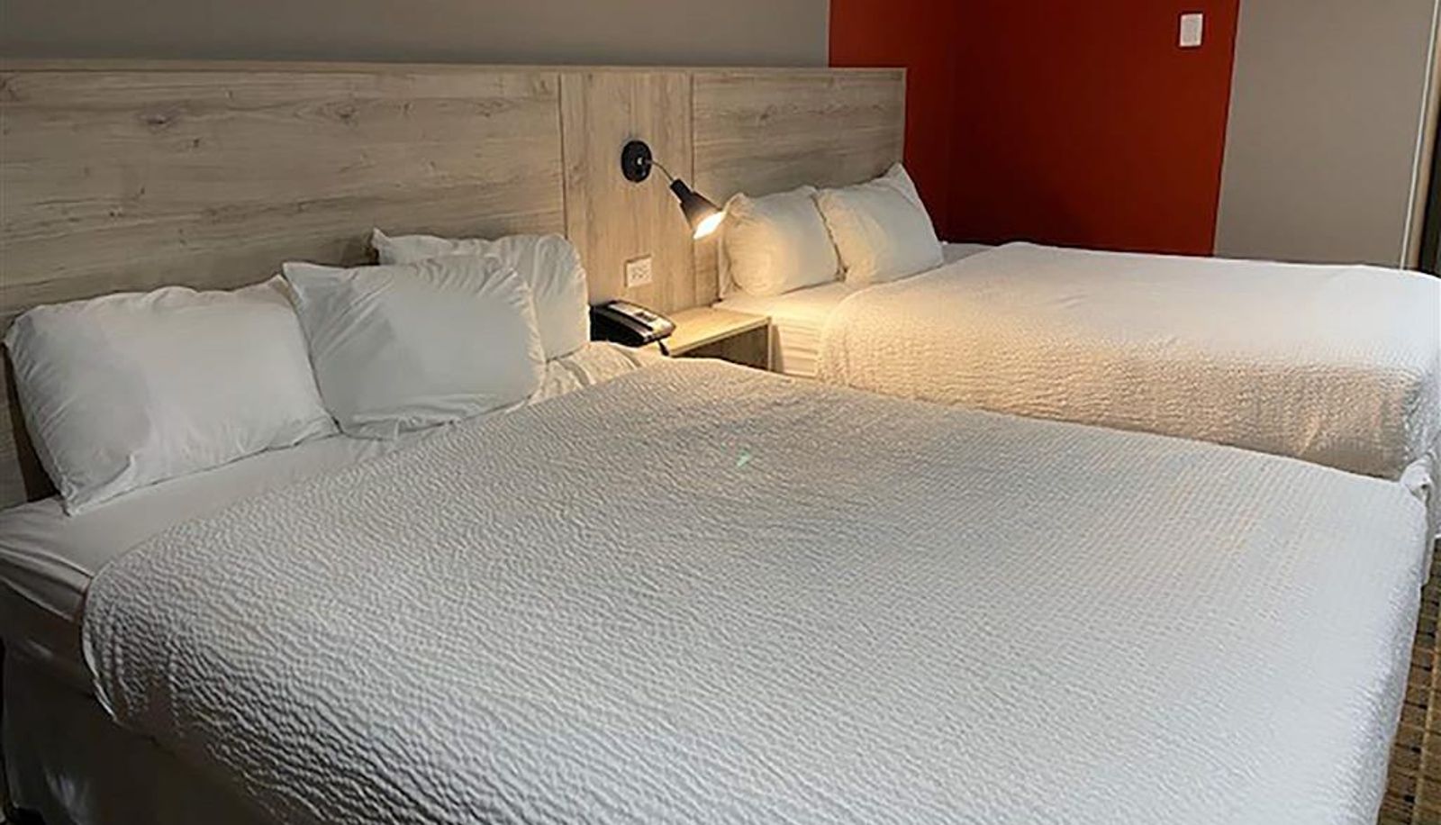 Room - Ramada by Wyndham Medicine Hat