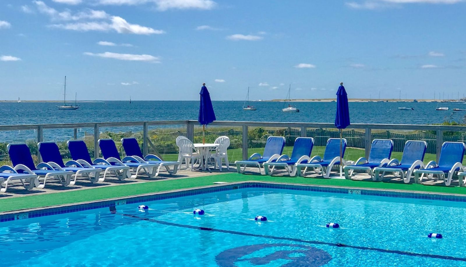 Pool - Green Harbor Resort