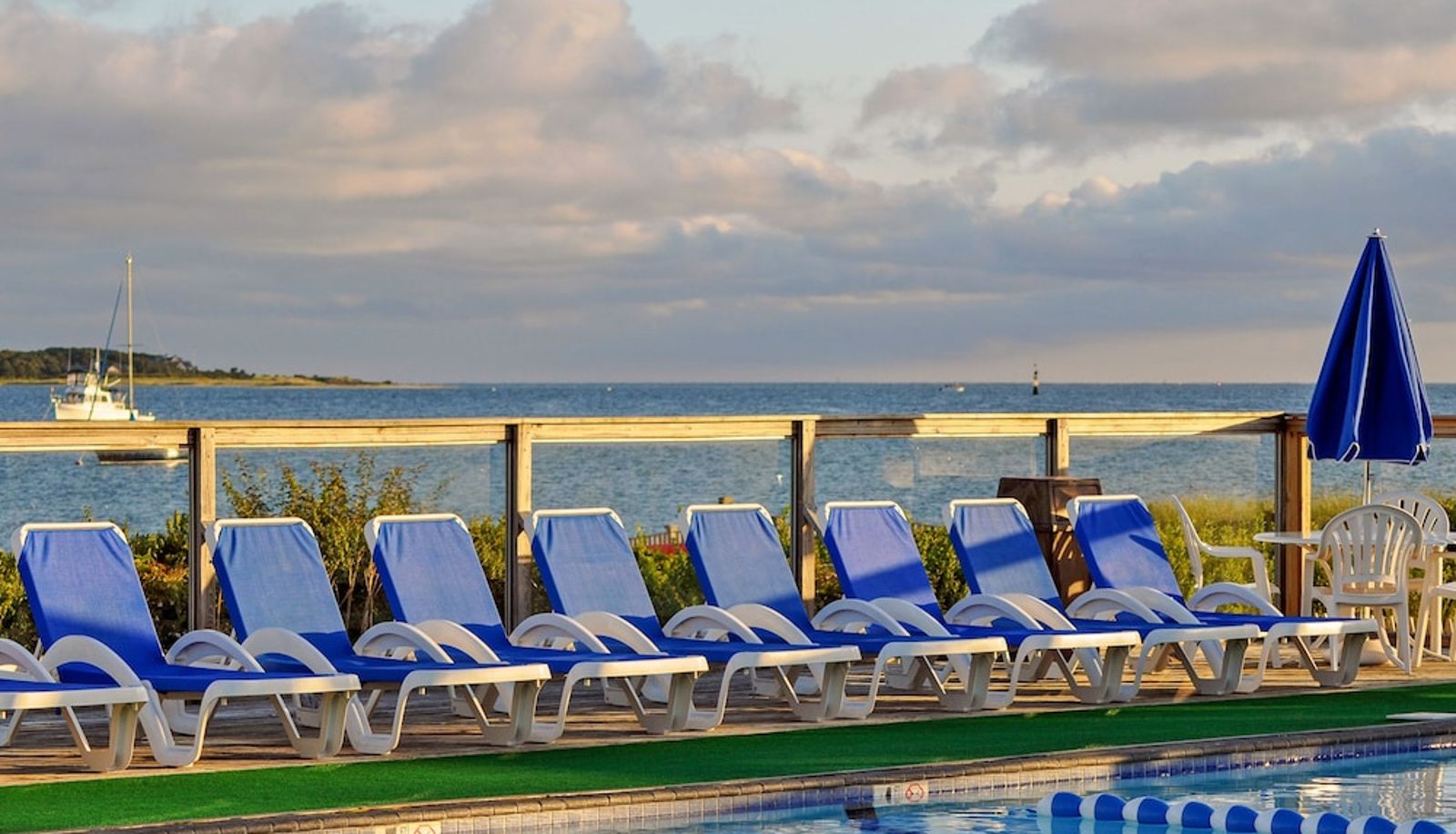 Pool - Green Harbor Resort