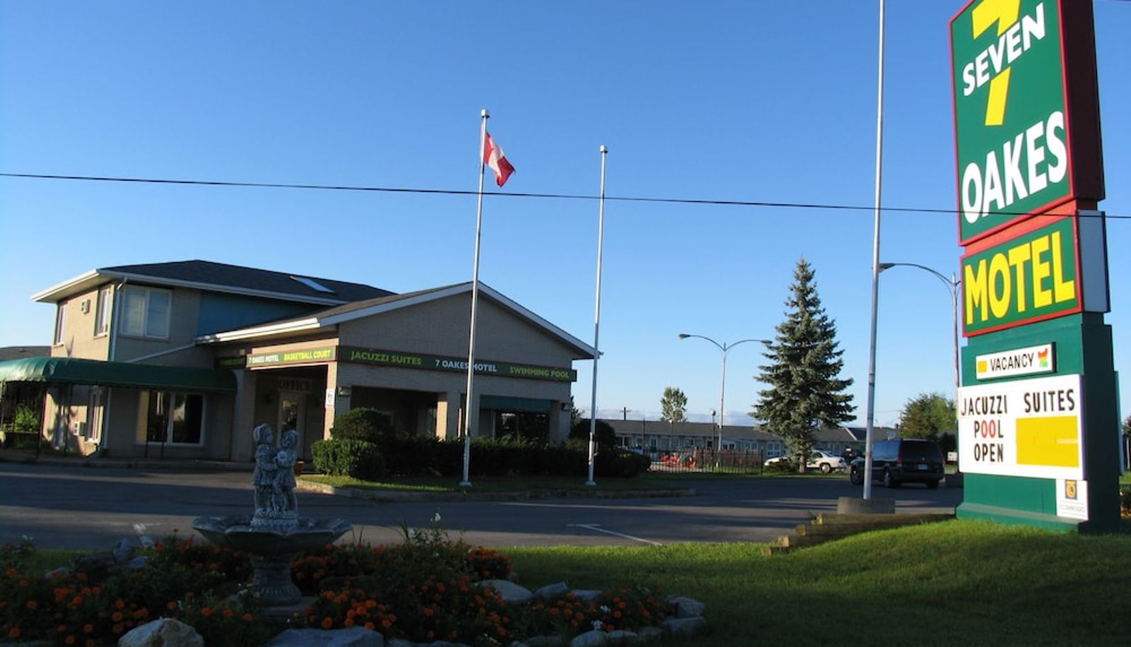 Info - Seven Oakes Motel