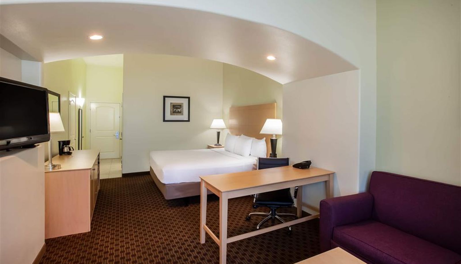 Room - La Quinta Inn & Suites by Wyndham Odessa North