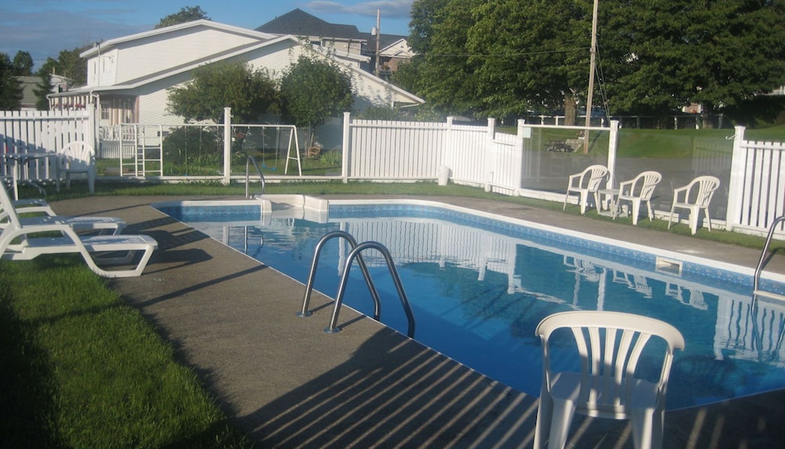Pool - Motel RDL au vieux piloteux