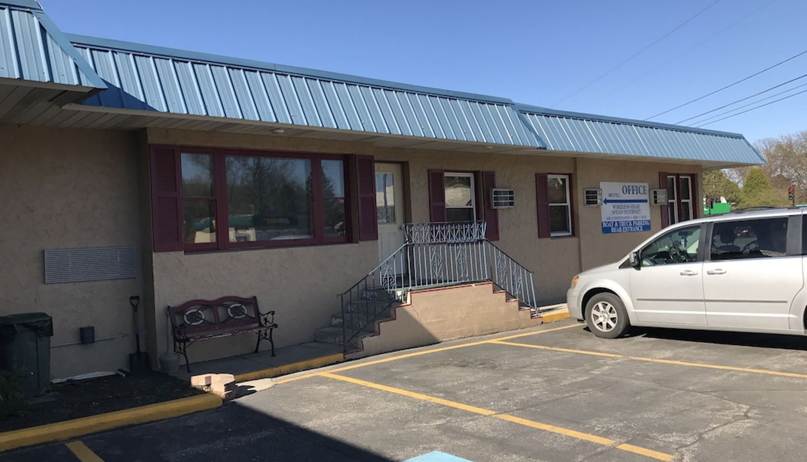 Info - Budget Inn Marinette
