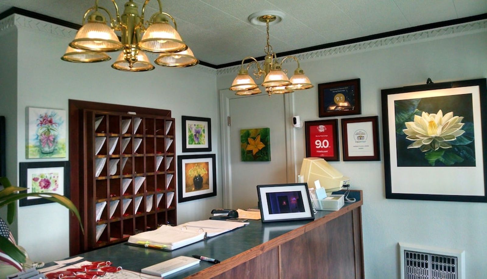 Reception - Murray Inn and Art Gallery