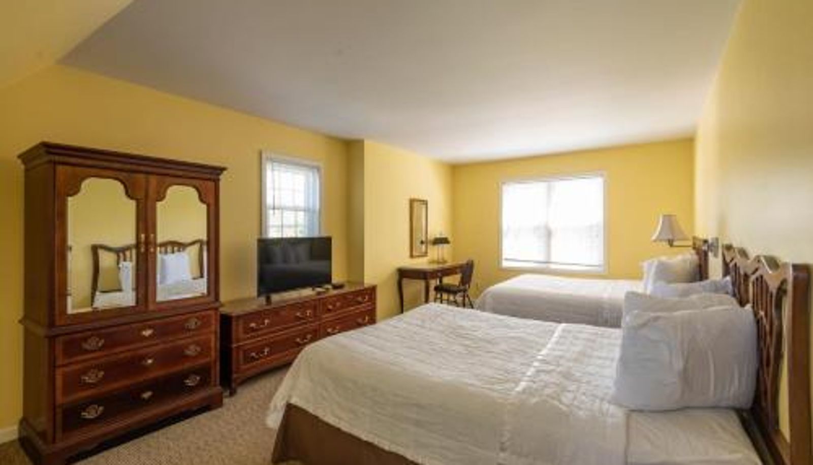 Suite - Century Suites Hotel