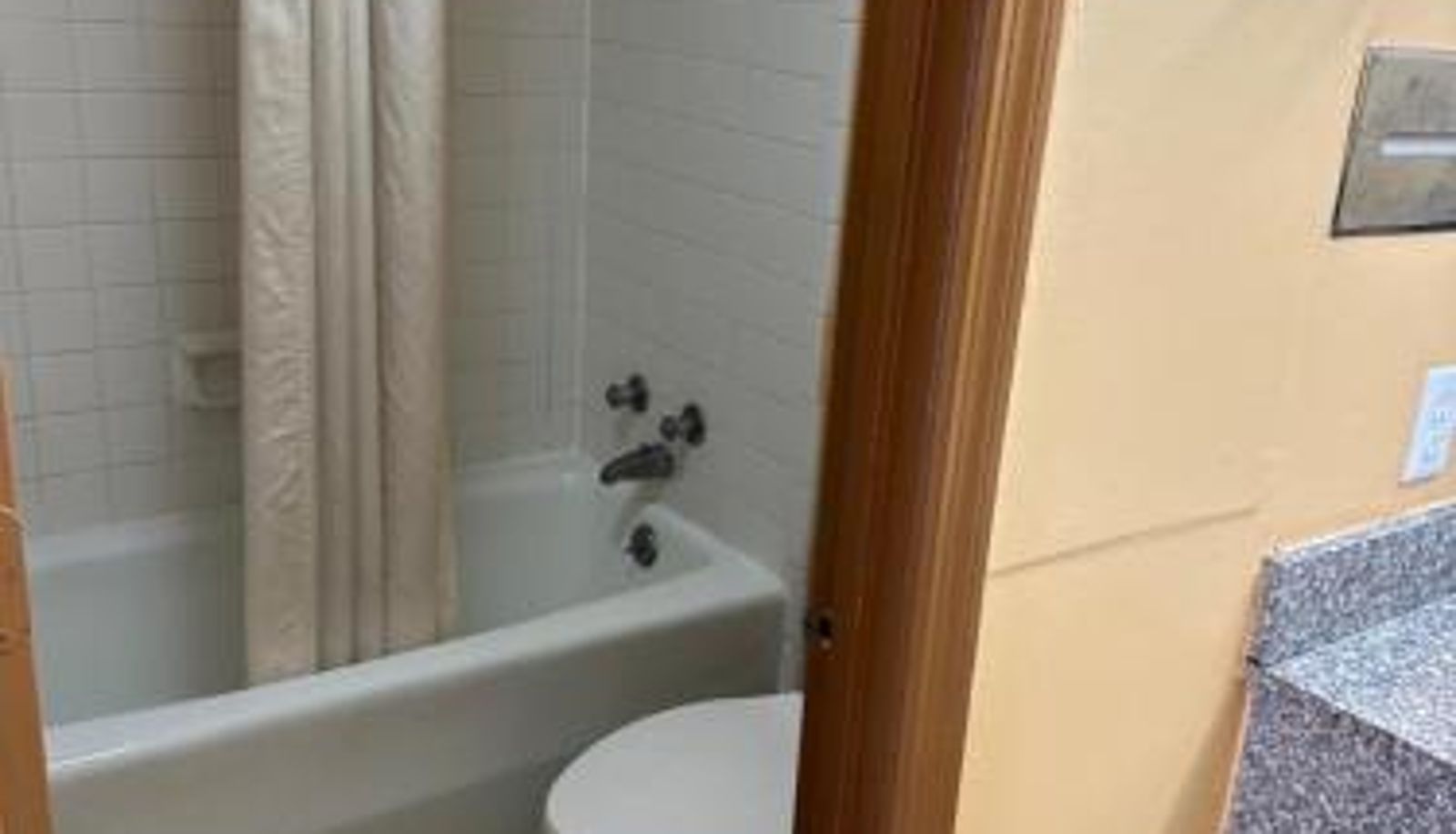Badkamer - College Inn Spartanburg