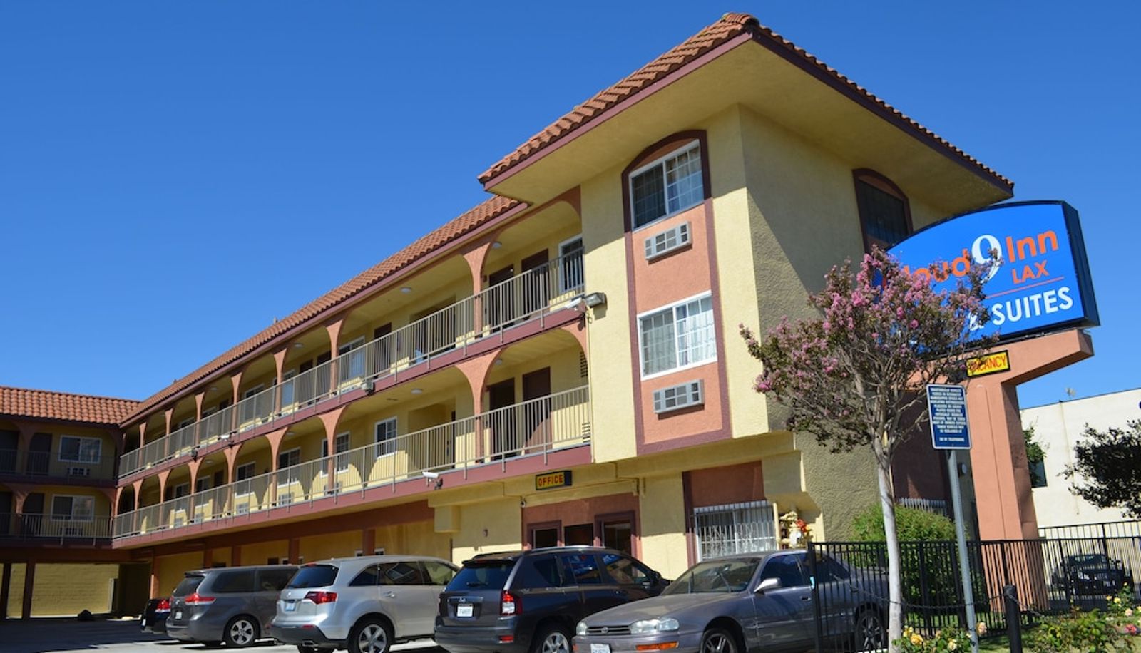 Info - Cloud 9 Inn LAX