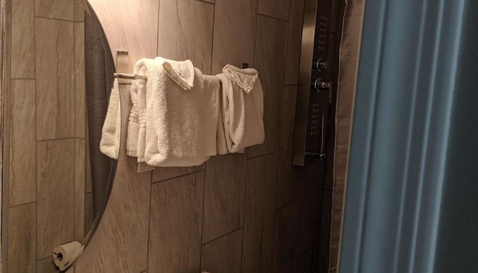 Superior room (double) - Belle-Aire Motel