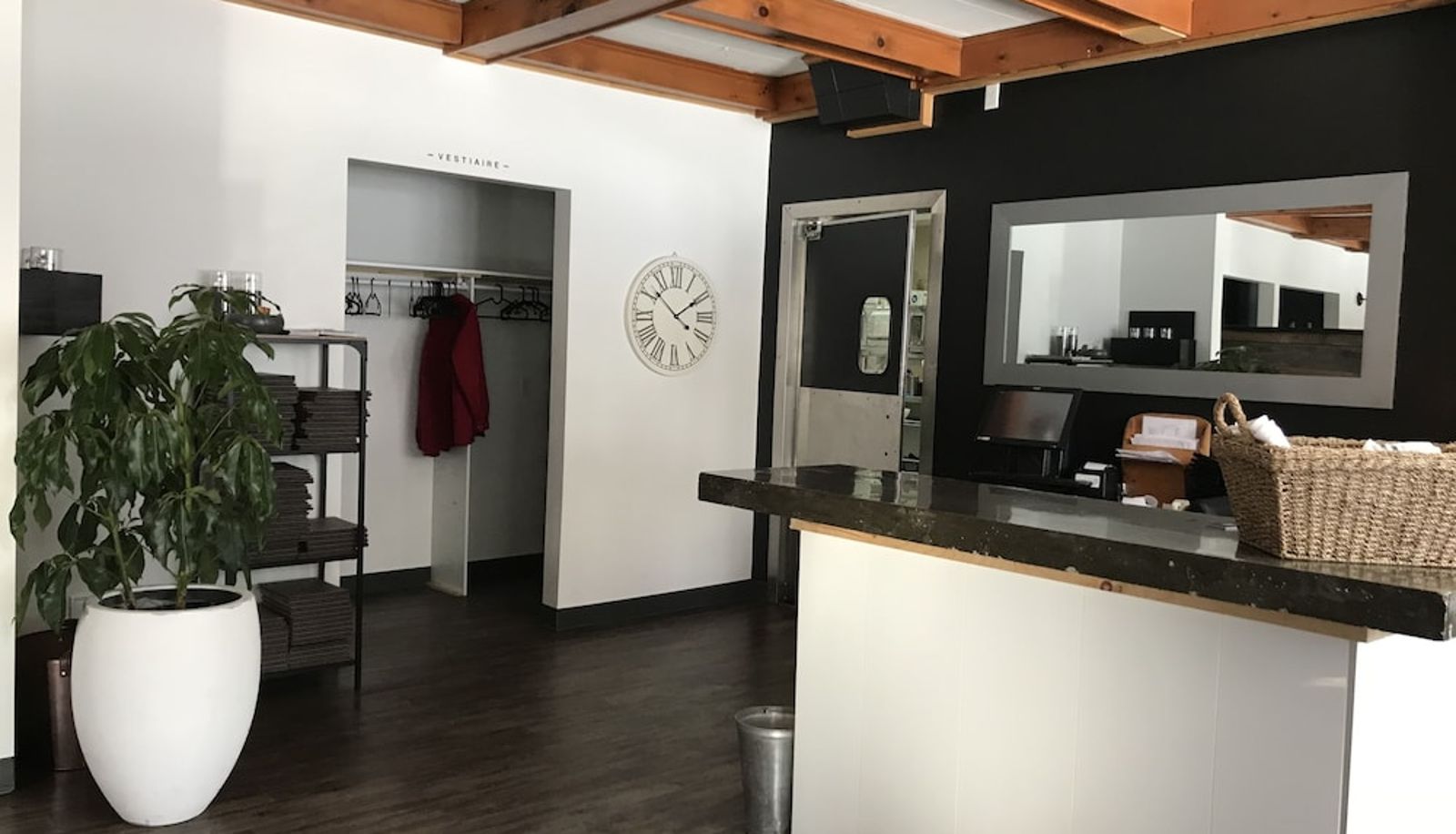 Recepcja - Comme Chez Soi Restaurant & Auberge