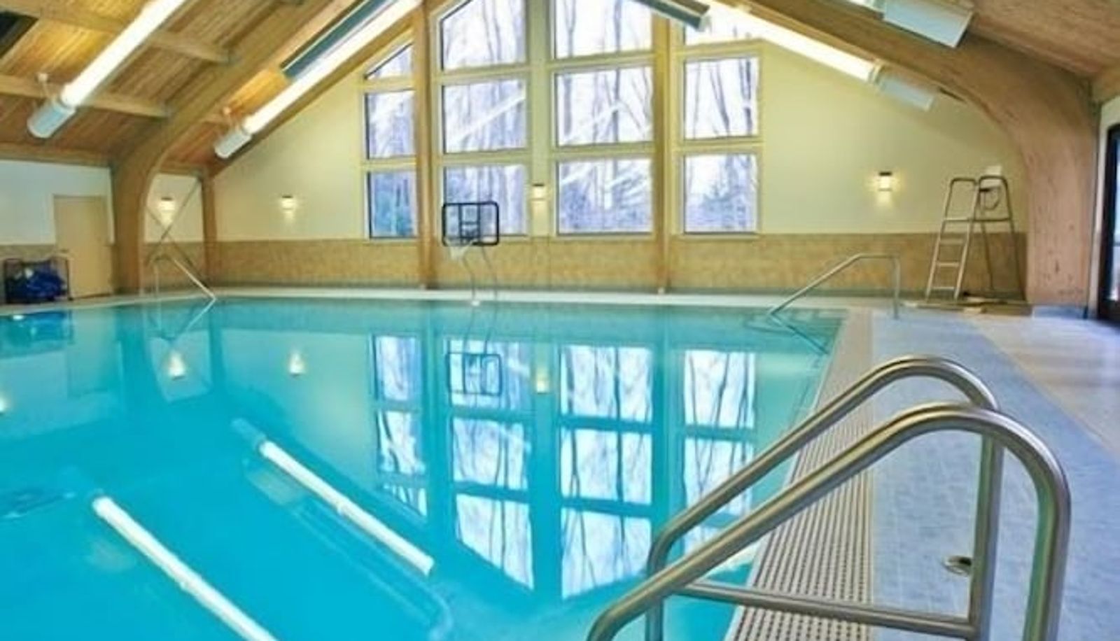 Basen - The Biggest Loser Resort Niagara
