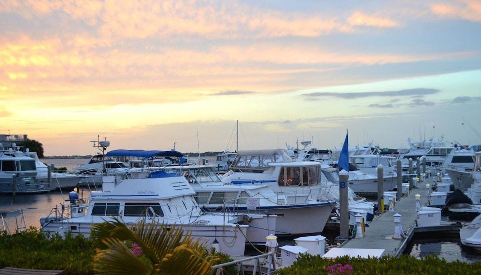 Omgeving - Legacy Harbour Hotel & Suites