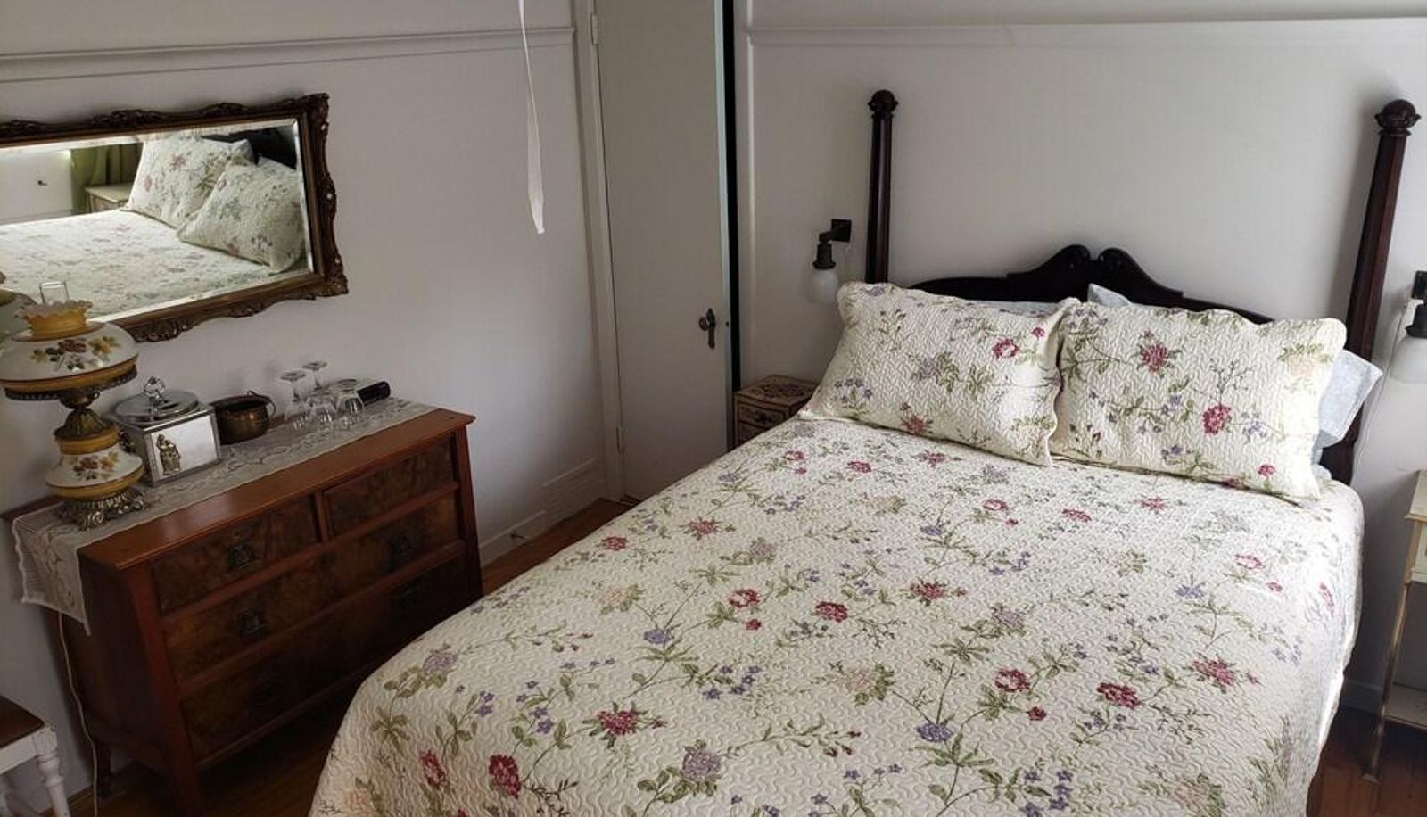 Standardzimmer - Auberge Bonne Nuit-Bonjour Bed & Breakfast