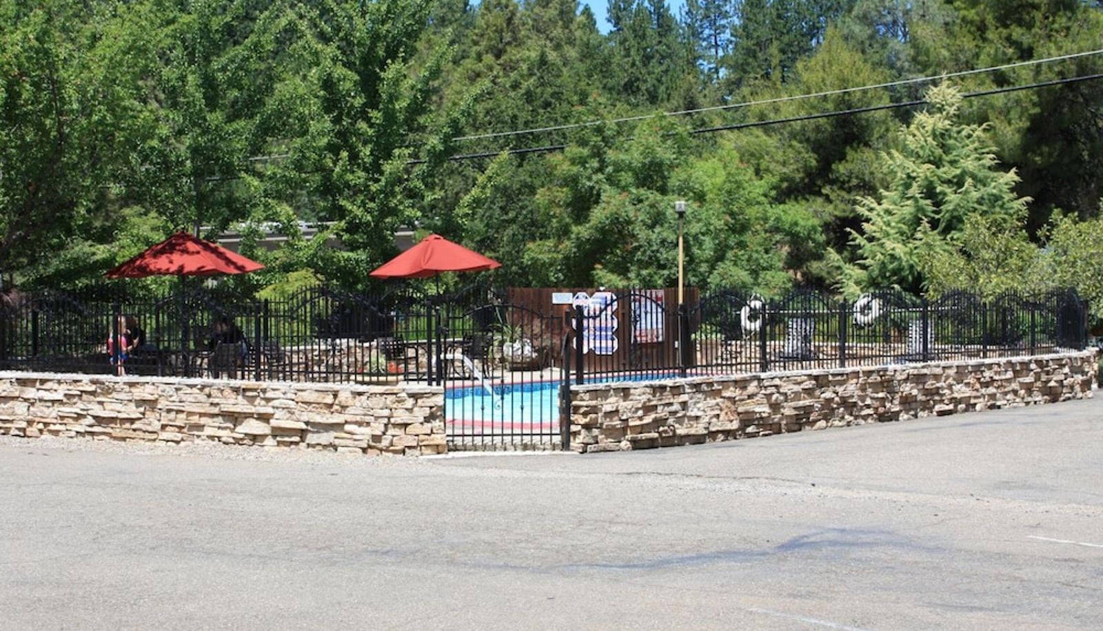 Pool - Mother Lode Motel