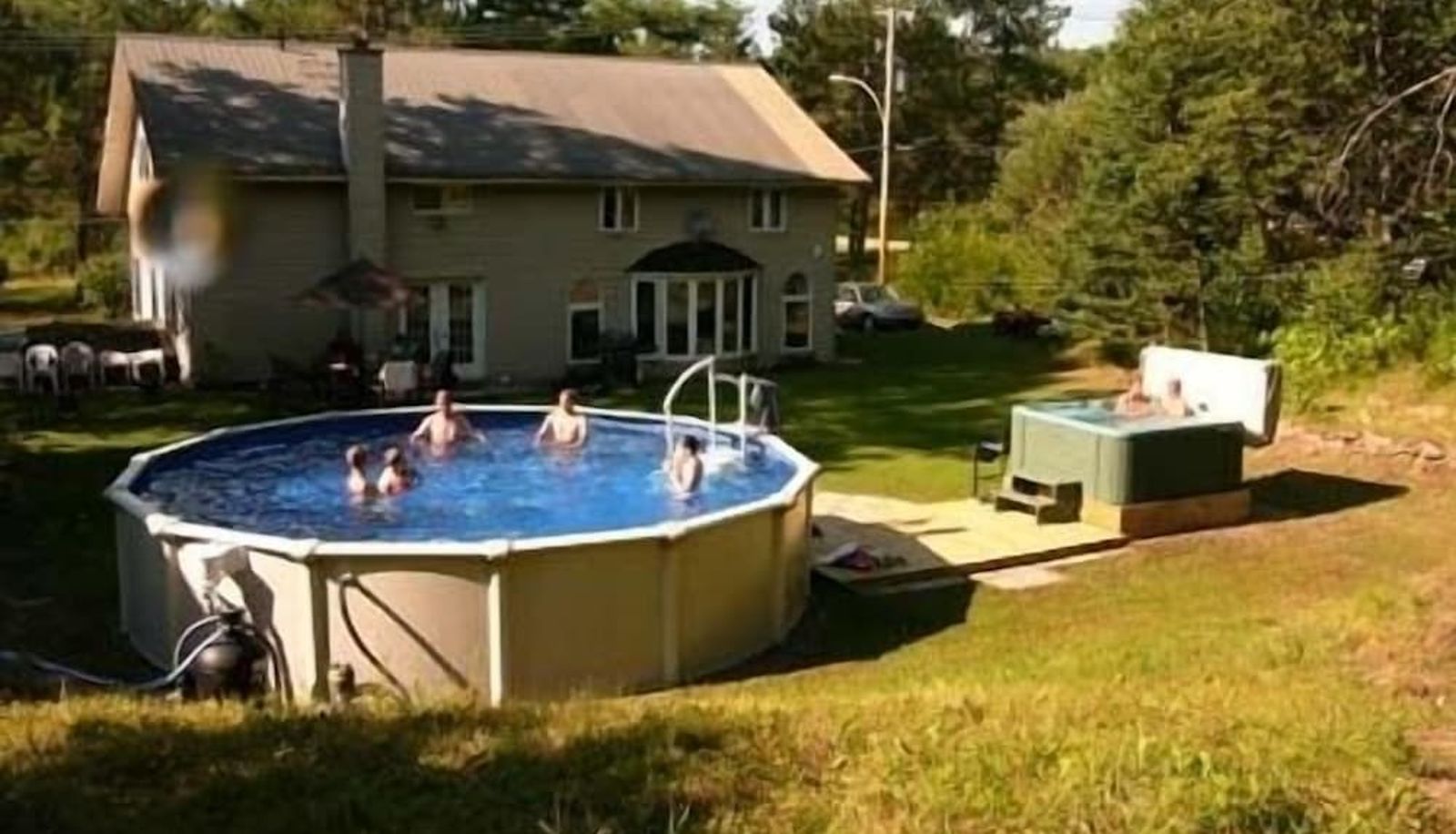 Pool - Gite de la Pisciculture B&B