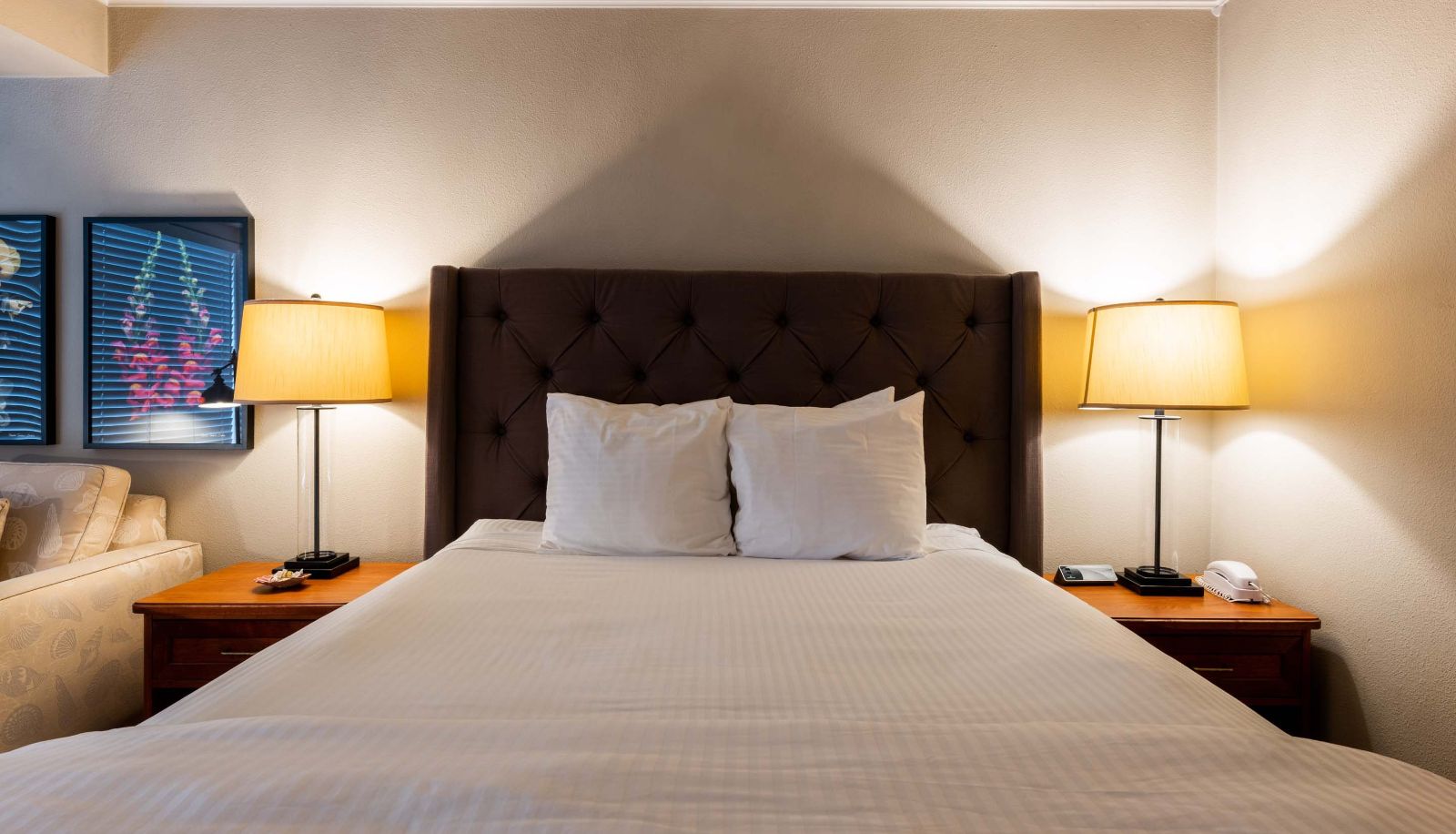 Zimmer - Cannon Beach Hotel Collection