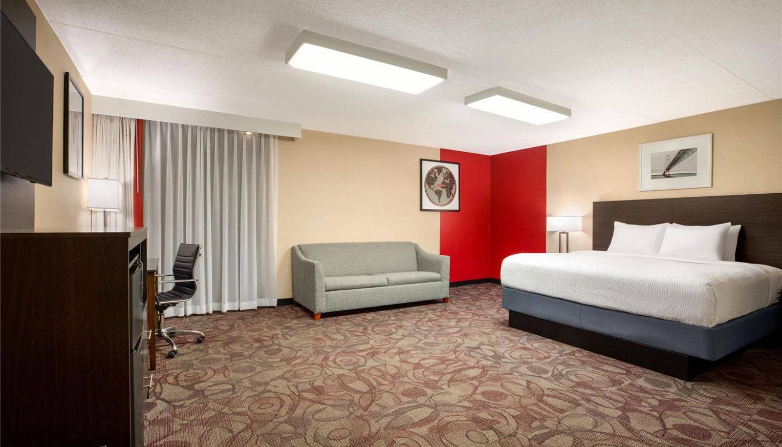 Suite - Ramada by Wyndham Alpena Hotel & Conference Center