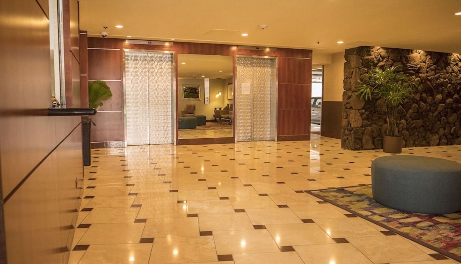 Hall - Tropical Studios at Marine Surf Waikiki