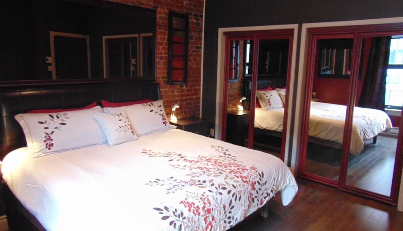 Apartment - Downtown Executive Suites - Water Street