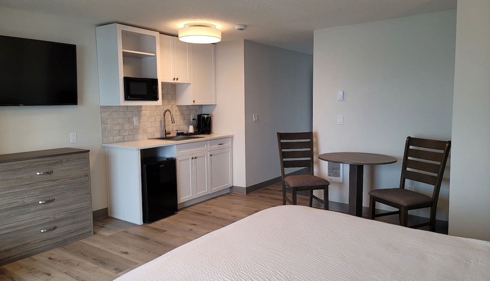 Apartment - West Beach Suites