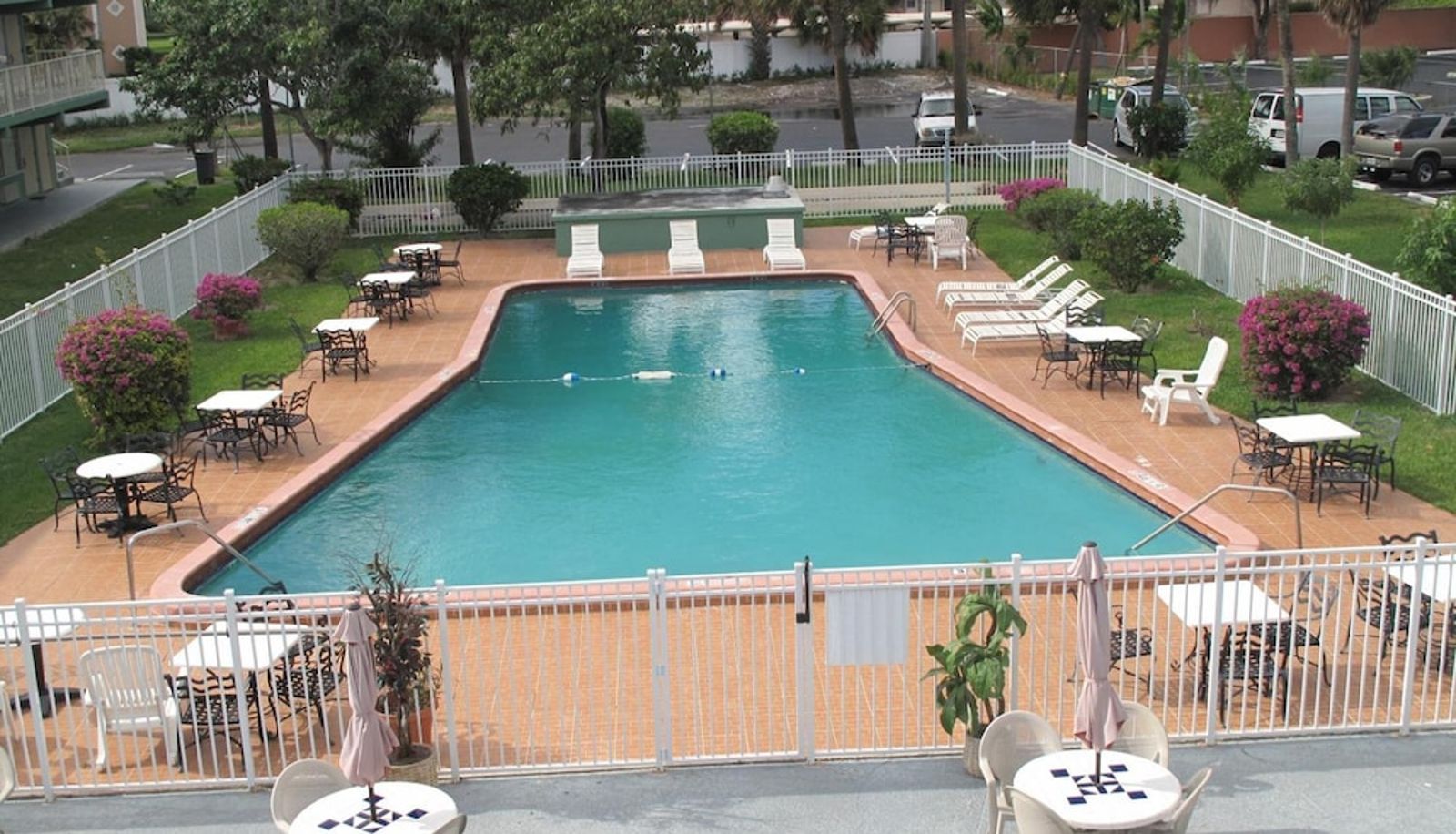 Pool - Boca Inn