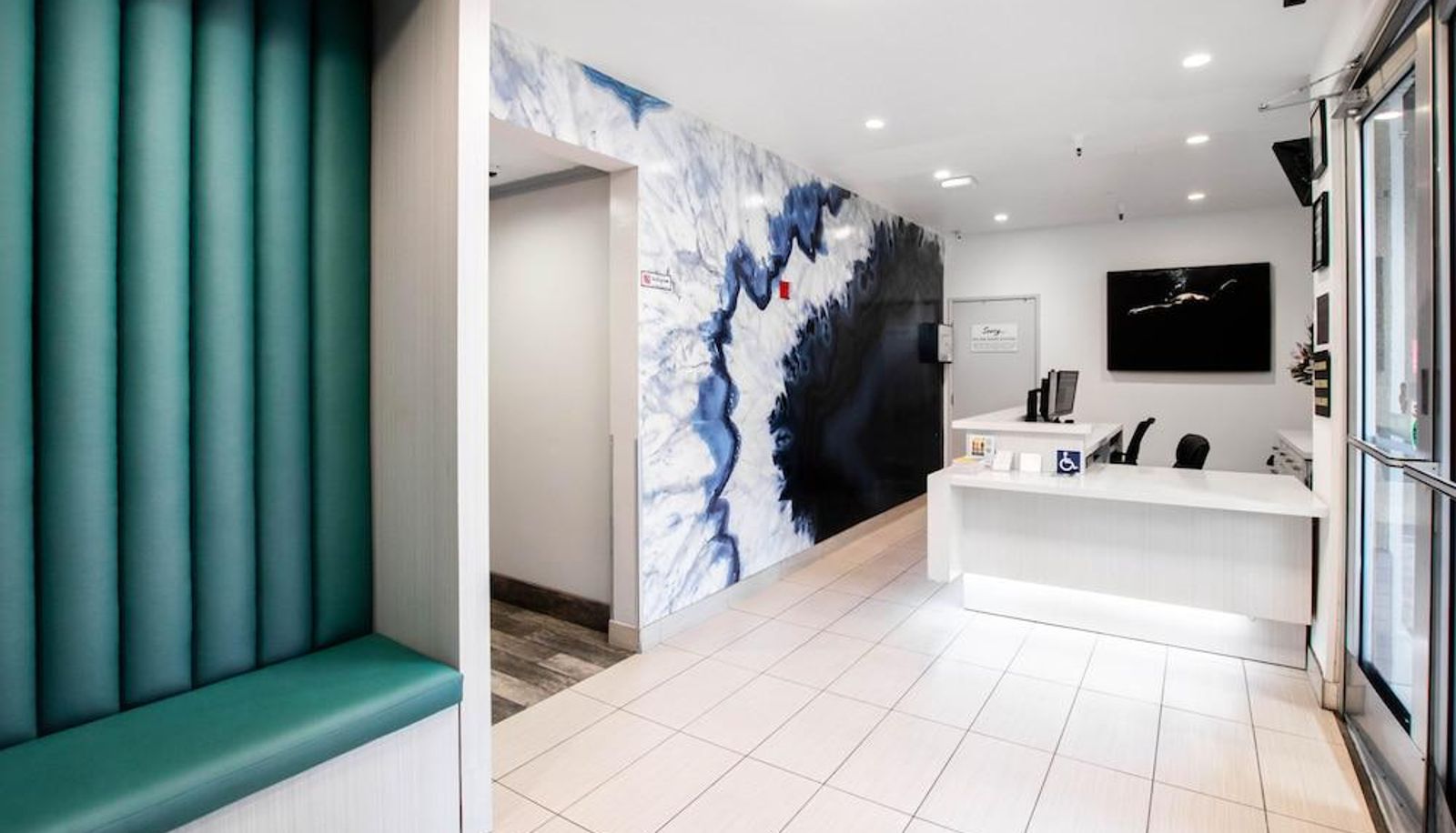 Reception - Urban Boutique Hotel