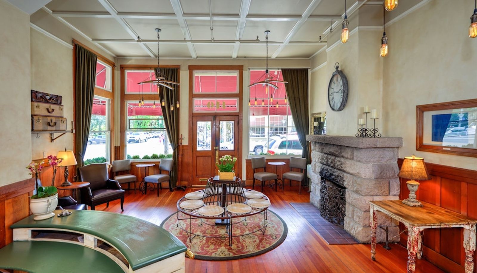 Lobby - Sonoma Hotel