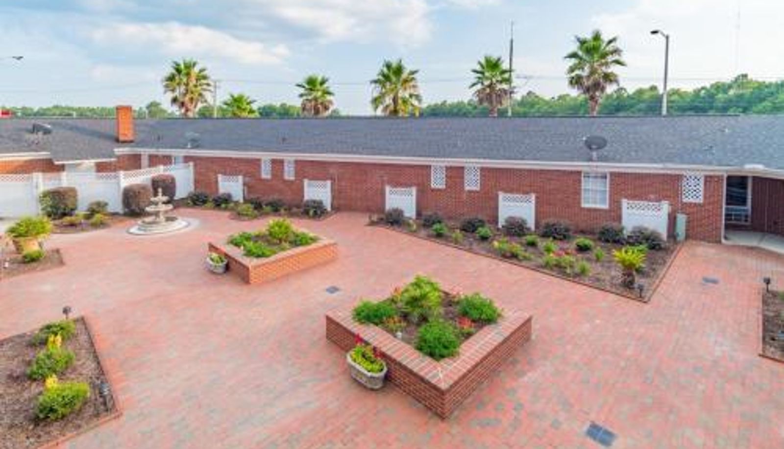 Info - Winton Inn & Suites