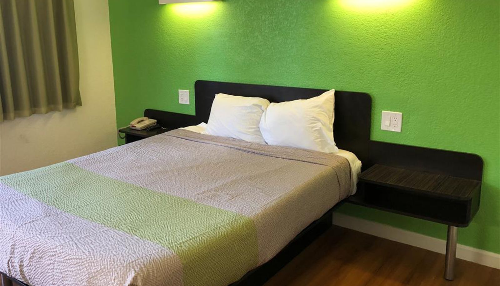 Zimmer - Motel 6 Barstow CA