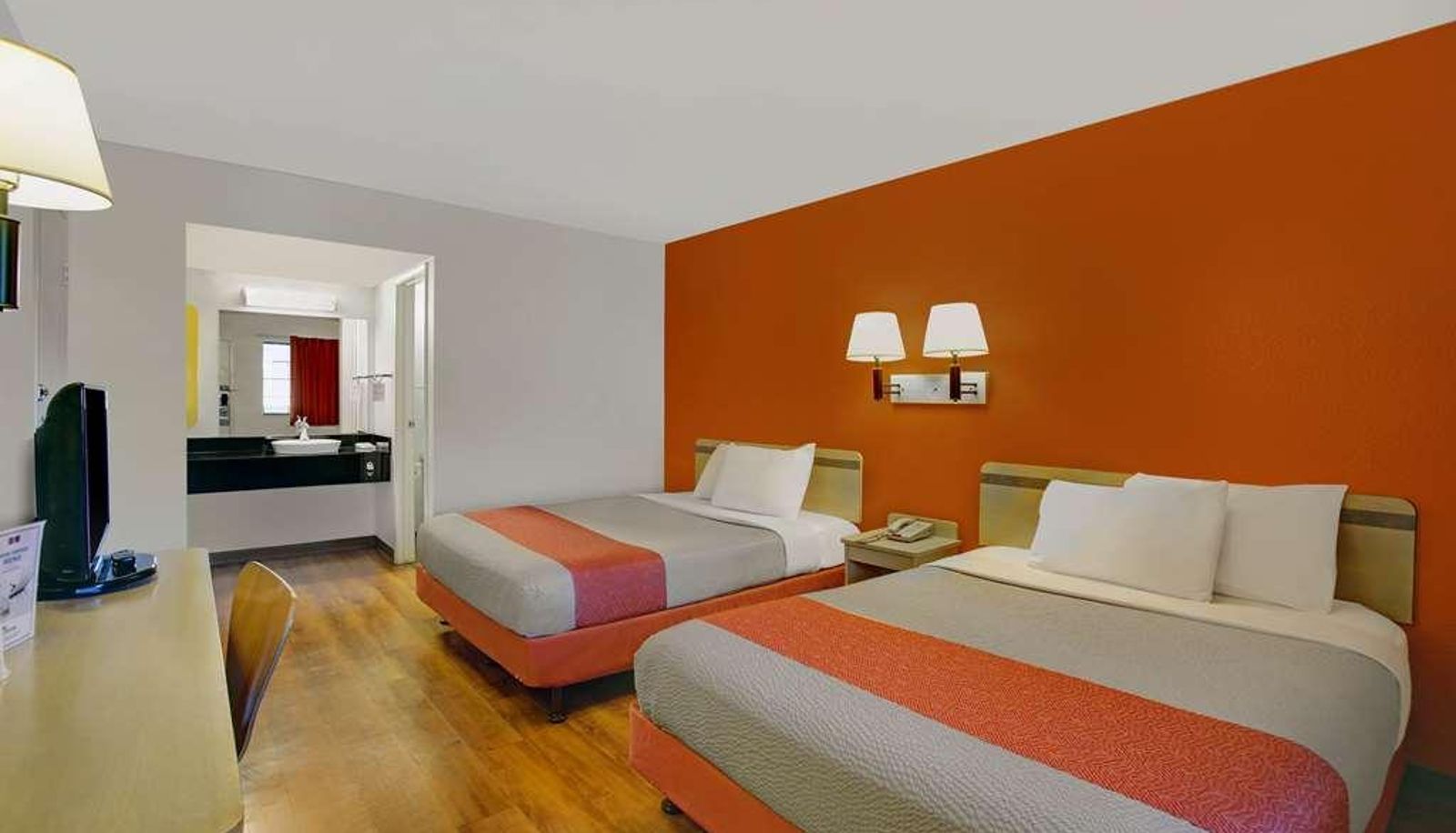 Quadruple room - Motel 6 Livermore