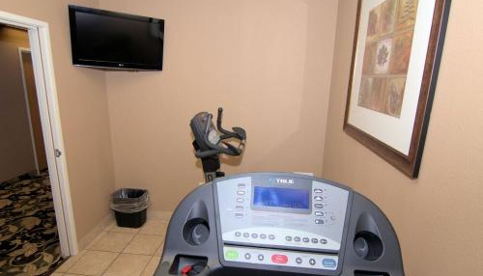 Wellness and fitness area - Rock Island Inn & Suites
