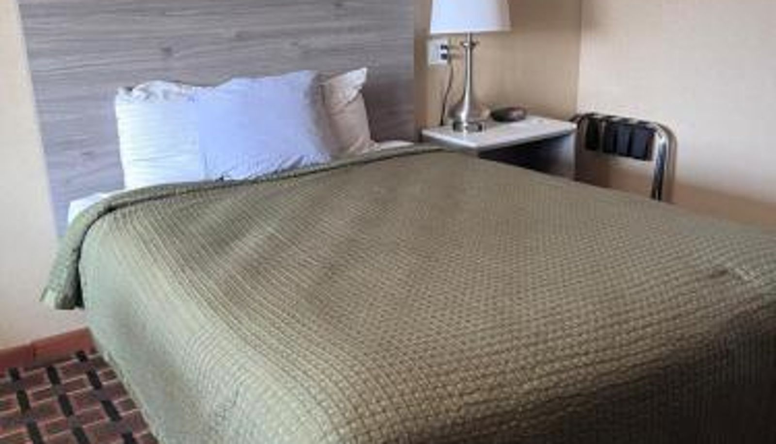 Room - FairBridge Inn Express Milford