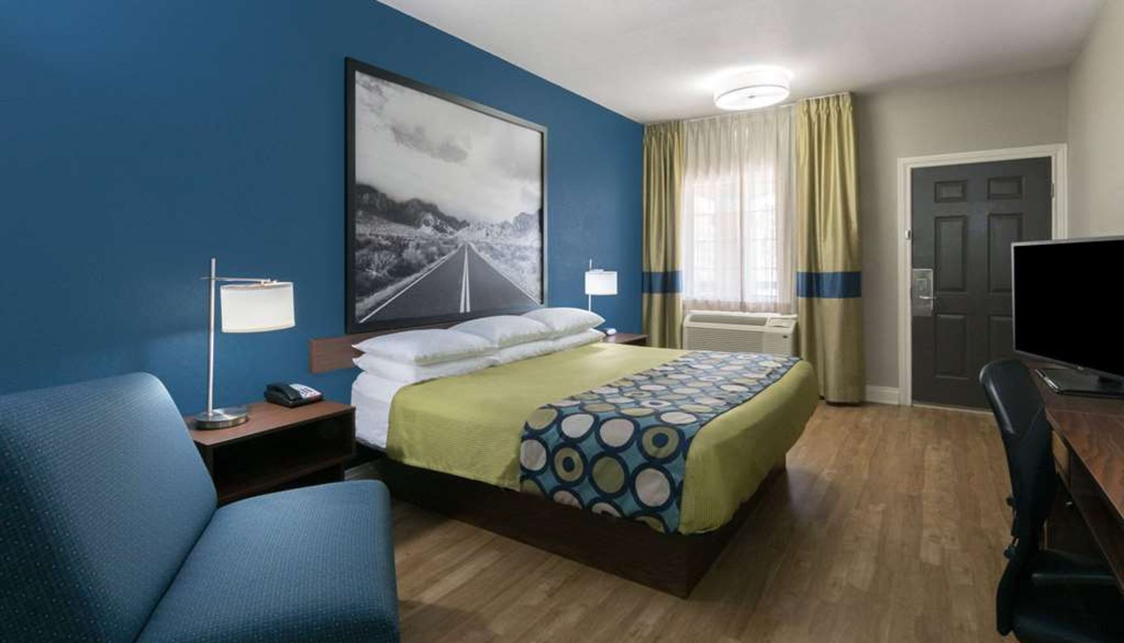 Zimmer - Super 8 by Wyndham San Antonio Near Fort Sam Houston