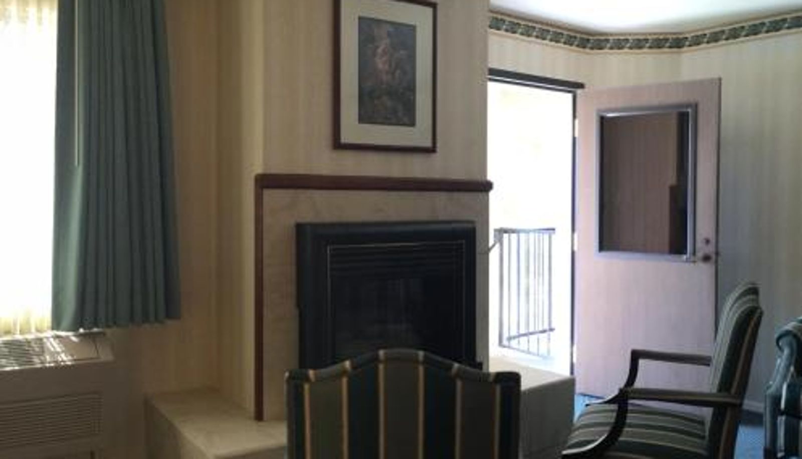 Info - Longstreet Inn & Casino